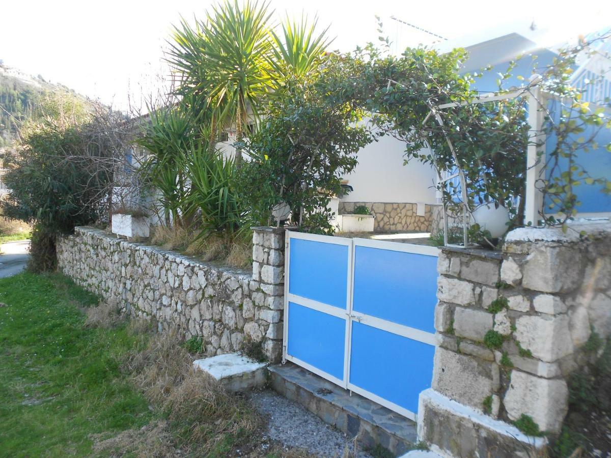 Apartment Blue White House Kalamitsi (Lefkada)